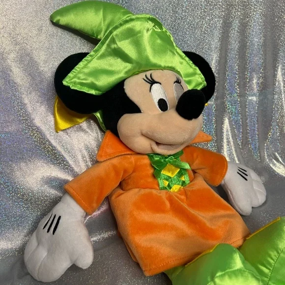 Halloween Minnie Mouse Witch 16" Collectable Plush Stuffed Toy Disney Store 🎃 - Picture 4 of 7